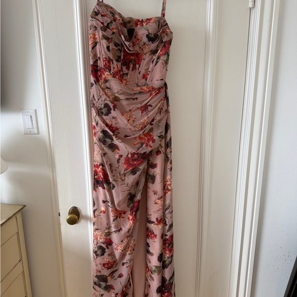 Floral gown - Picture 3 of 4